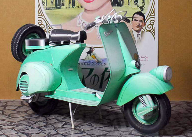 Mô Hình Xe Vespa Cổ DÉCOR MORE #39 Mô Hình Xe Vespa Cổ DÉCOR MORE